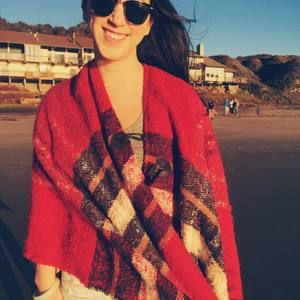 Meet your Posher, Laura